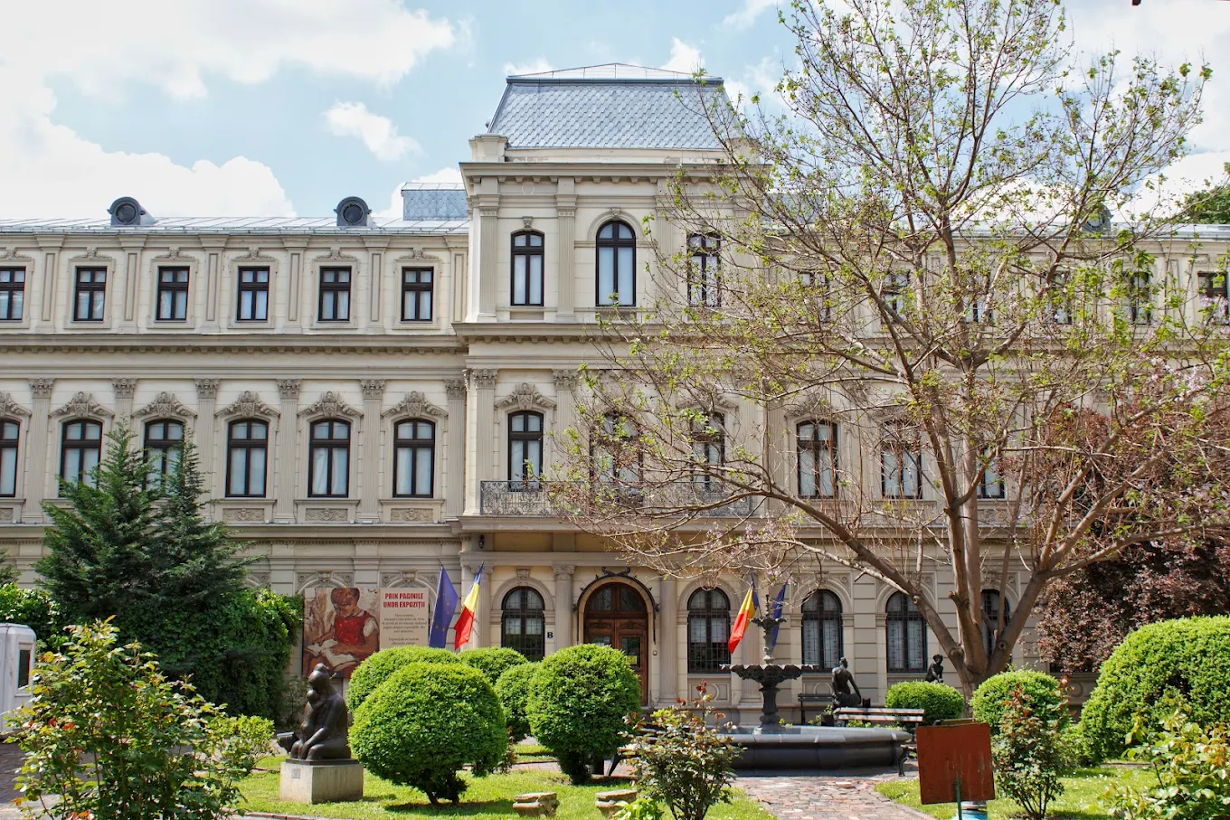 National Art Museum